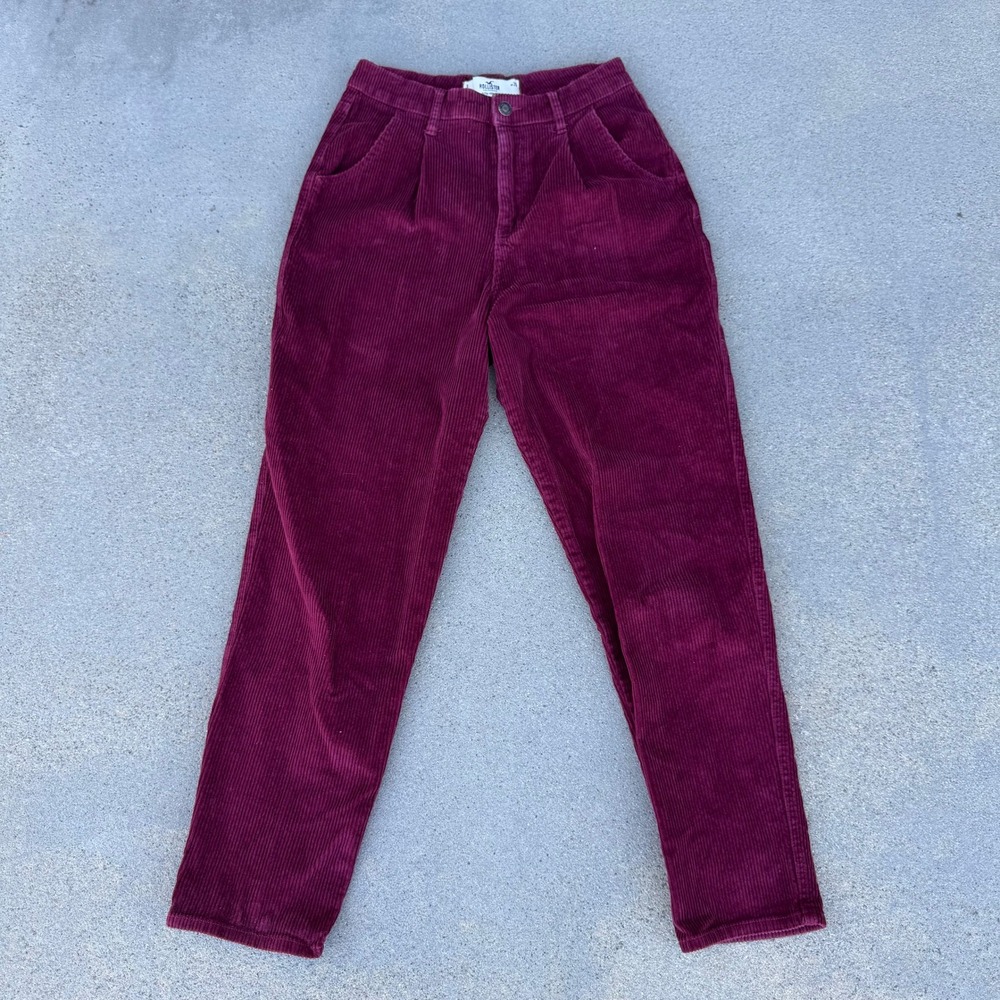 Hollister‎ Ultra High Rise Corduroy Pleated Pants Burgundy Size 26